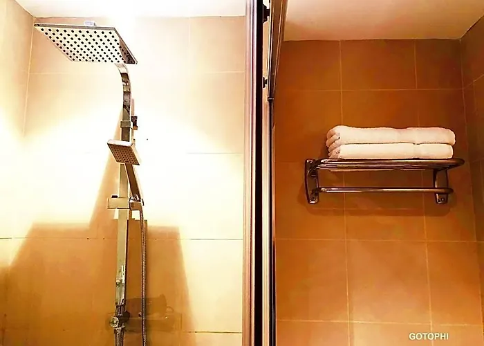 Gotophi Luxurious 5star Gramercy Makati 5918 Манила